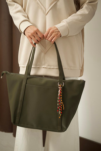 Püskül Detay Çanta Haki Yeşil