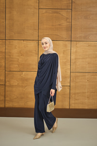 Regular Sıfır Yaka Arka Kesik Detay Takım Lacivert