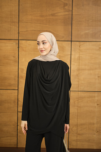 Regular Sıfır Yaka Arka Kesik Detay Takım Siyah