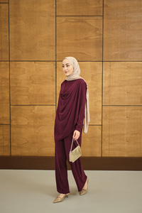 Regular Sıfır Yaka Arka Kesik Detay Takım Mürdüm