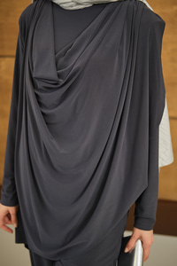 Regular Sıfır Yaka Arka Kesik Detay Takım Gri