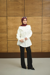 Roba Detaylı Kemerli Regular Poplin Gömlek Beyaz