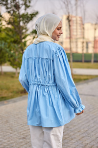 Robadan Büzgü Detaylı Balon Kol Gömlek Mavi