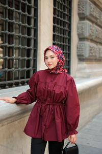 Robadan Büzgü Detaylı Balon Kol Gömlek Bordo