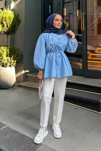 Robadan Büzgü Detaylı Balon Kol Gömlek Mavi