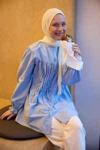 Robadan Büzgü Detaylı Balon Kol Gömlek Mavi