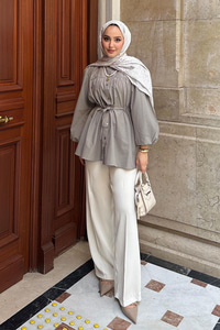 Robadan Büzgü Detaylı Balon Kol Gömlek Küf Yeşil