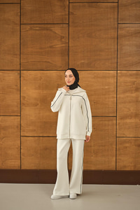 Robası Biyeli Takım Beyaz