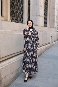 Rose Desenli Elbise Siyah