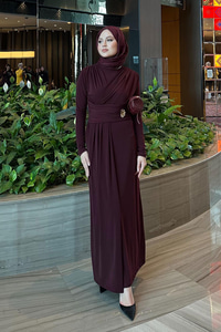 Rosey Bronşlu Elbise Bordo