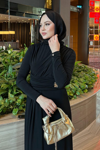 Rosey Bronşlu Elbise Siyah