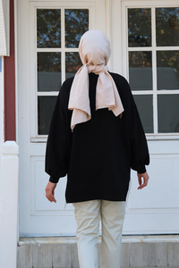 Saçaklı Zincirli Sweat Siyah