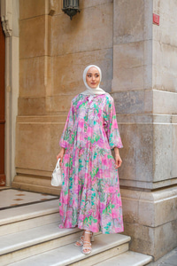 Şakayık Desenli Elbise Fuşya