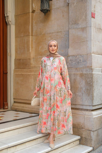 Şakayık Desenli Elbise Yeşil