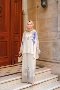 Sakura Desen İkili Takım Krem