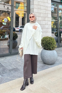 Şal Detaylı Kazak Beyaz