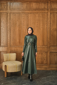 Şardonlu Deri Elbise Zümrüt Yeşil