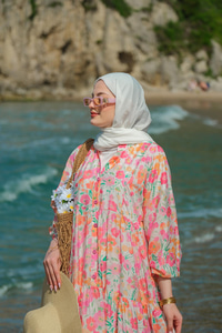 Sarmaşık Çicek Desenli Elbise Pembe