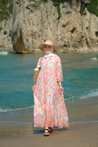 Sarmaşık Çicek Desenli Elbise Pembe