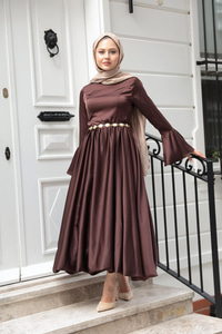 Saten Kiloş Etekli Elbise Kahverengi