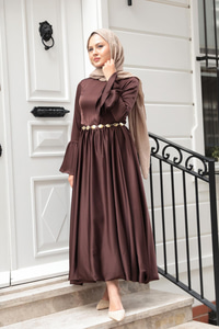 Saten Kiloş Etekli Elbise Kahverengi