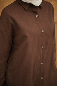 Şeffaf Düğme Detaylı Basic Gömlek Kahverengi