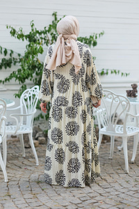 Şekil Desen Elbise Krem