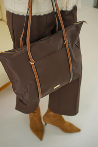 Şeritli Ön Gözlü Çanta Kahverengi