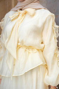 Shavy Yaka Kravatlı Takım Sarı