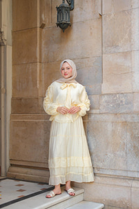 Shavy Yaka Kravatlı Takım Sarı