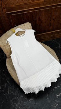 Sıfır Kol Pileli İçlik Beyaz