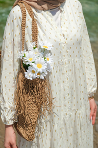 Sim Boncuk Detaylı Elbise Krem