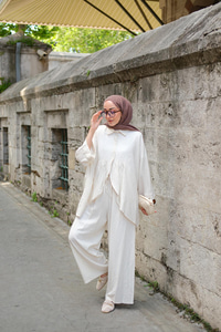 Sim Çizgili Takım Krem