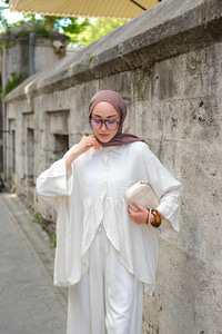 Sim Çizgili Takım Krem