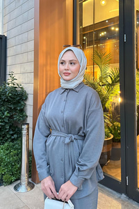 Sim Detay Bel Bağlamalı Takım Gri