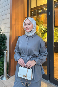 Sim Detay Bel Bağlamalı Takım Gri