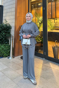 Sim Detay Bel Bağlamalı Takım Gri