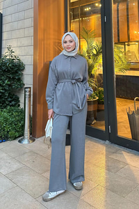 Sim Detay Bel Bağlamalı Takım Gri