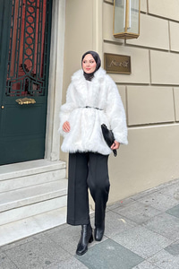 Sim Detay Kemerli Kaban Ekru