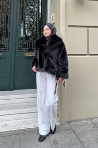 Sim Detay Kürk Siyah