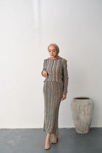 Simli Çizgi Desen Etekli Takım Somon