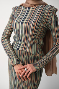 Simli Çizgi Desen Etekli Takım Somon