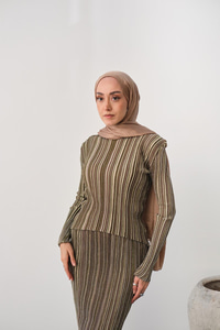 Simli Çizgi Desen Etekli Takım Yağ Yeşil