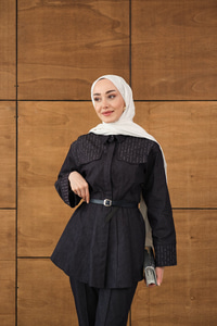 Sıra Boncuk Detaylı Pileli Takım Lacivert