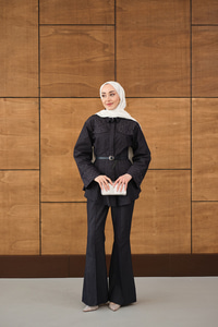 Sıra Boncuk Detaylı Pileli Takım Lacivert