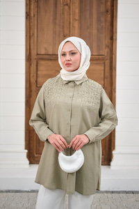 Sıralı Boncuk İşlemeli Gömlek Yağ Yeşil