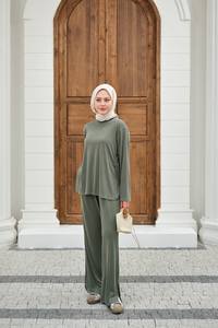 Sırt Dikiş Detay Beli Lastikli Takım Mint Yeşil