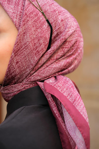 Soft Eşarp Vişne Çürüğü