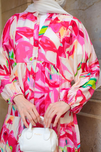 Soyut Çicek Esintisi Desenli Elbise Fuşya