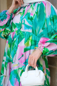 Soyut Çicek Esintisi Desenli Elbise Yeşil